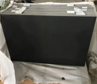 モンゴルの黒いタイル