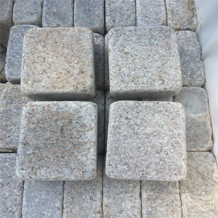 G682 Cobblestone Paving Setts
