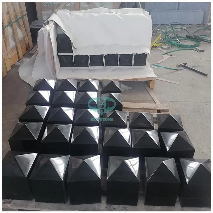 Shanxi Black Granite Tombstone Post